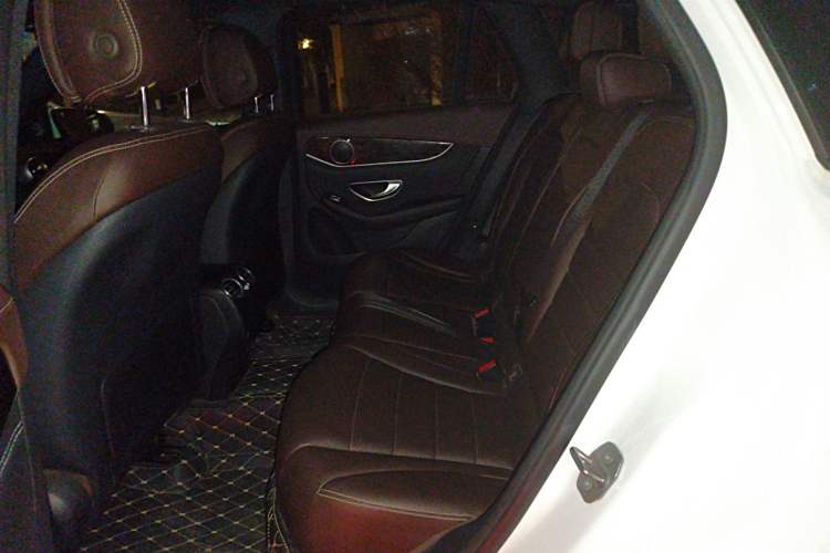 Used Mercedes-Benz GLC 2016 GLC 260 4MATIC Luxury Model