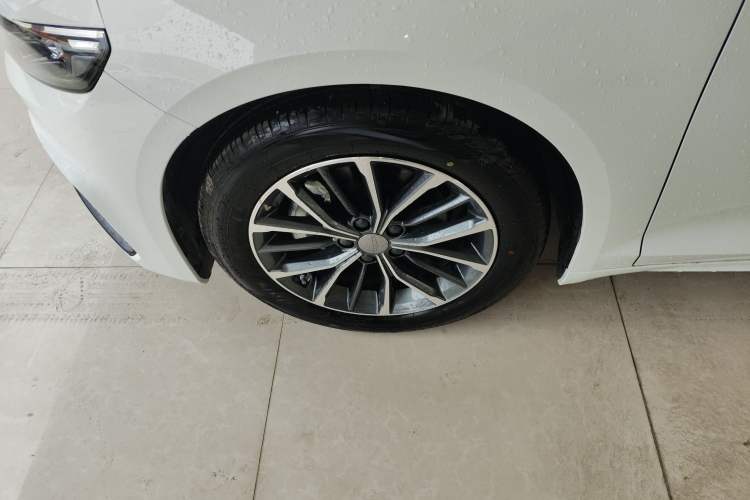 Used Geely Auto Preface 2025 Dongfang Yao 1.5TD Fuyao Edition Left Front Wheel Hub