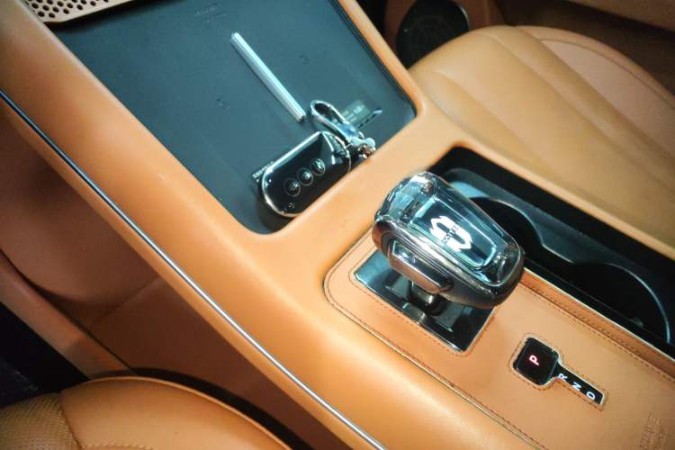 Used Hima AITO M7 2024 1.5T Intelligent Driving Rear-Drive Ultra Version 6 Seats Gear Lever