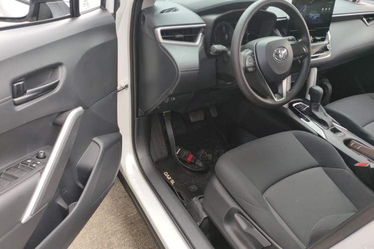 Used Toyota FRONTLANDER 2024 2.0L CVT Elite Edition
