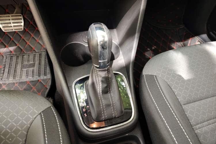 Used Volkswagen Polo 2018 1.5L Cross Polo Automatic