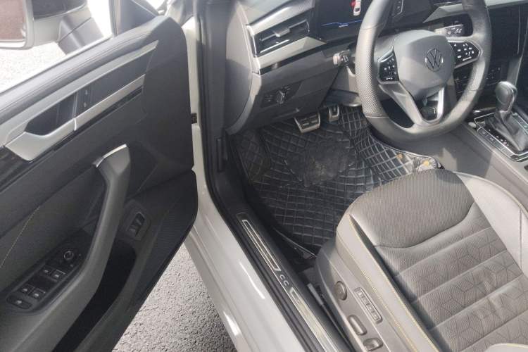 Used Volkswagen FAW-Volkswagen CC 2024 380TSI Striking Edition