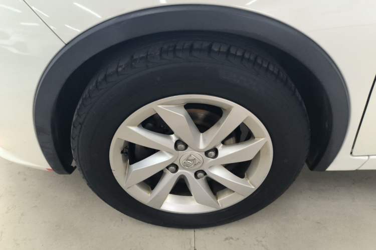 Used Baojun 310W 2017 1.5L Manual Fashion Model China V
