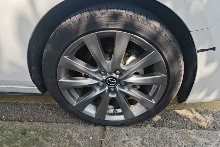 Used Mazda 3 Axela 2021 2.0L Automatic Zhiya Edition Right Front Wheel Hub