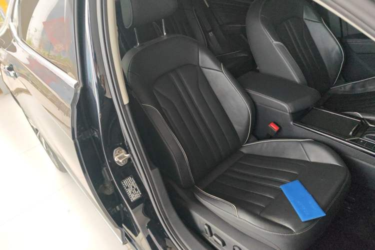 Used Volkswagen Passat 2023 Revised 330TSI Elite Edition Right Front Seat