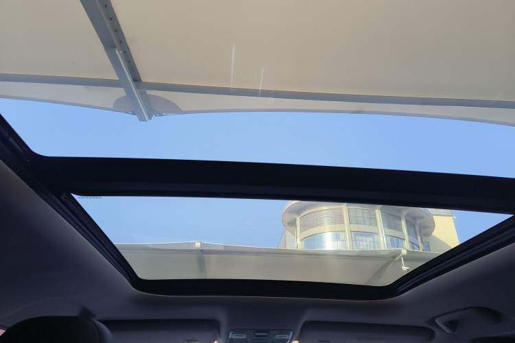 Used CHANGAN CS95 2019 2.0T Two-Wheel-Drive Luxury Version
