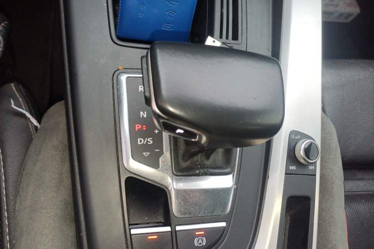 Used Audi A4L 2020 40 TFSI Fashion Dynamic Model