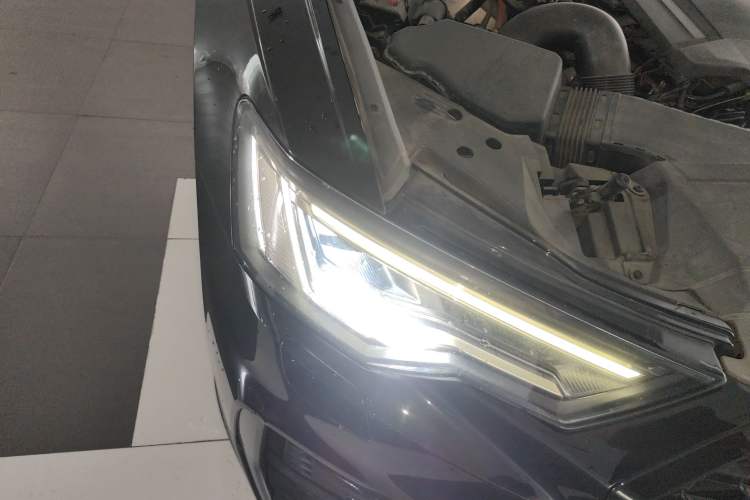 Used Audi A6 2021 Avant Futurist 40 TFSI Luxury Dynamic Model Right Front Headlight