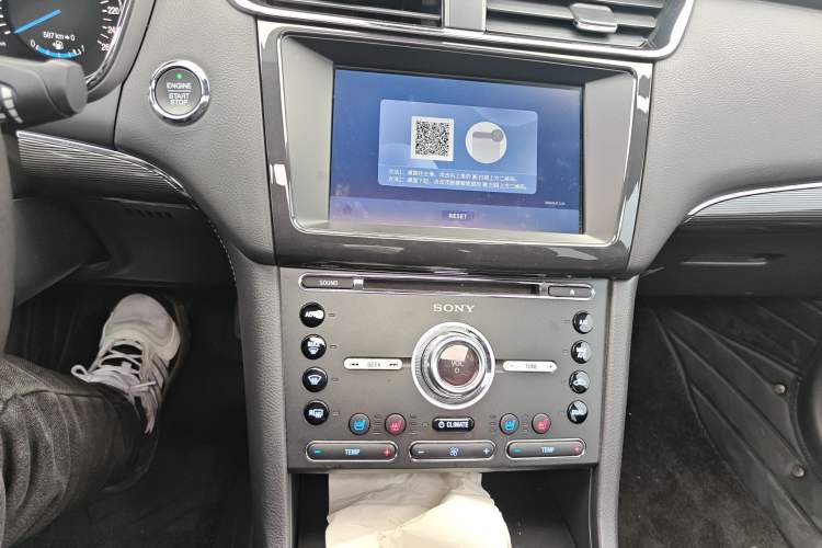 Used Ford Taurus 2018 EcoBoost 245 Premier Edition China VI Standard Audio And AC Panel