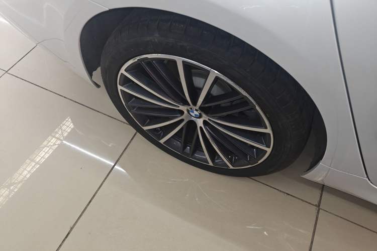 Used BMW 5 Series 2022 Second Facelift 530Li xDrive M Sport Package
