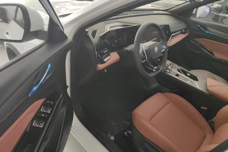 Used Changan X5 PLUS 2026 Model, Second Generation, 1.5T Pioneer PRO
