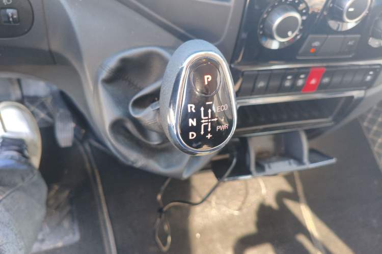 Used Iveco Eurocargo 2020 3.0T Automatic Chao Rui Short Wheelbase High-Roof F1C