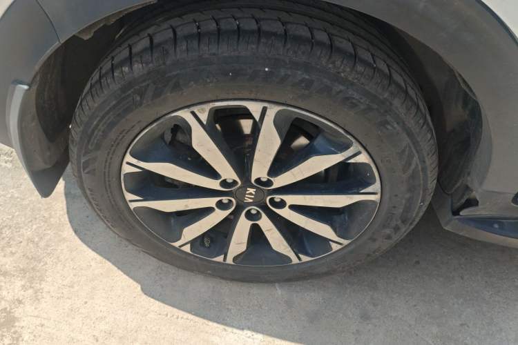 Used Kia KX5 2017 1.6T Automatic Two-Wheel Drive 15th Anniversary Special Edition DLX