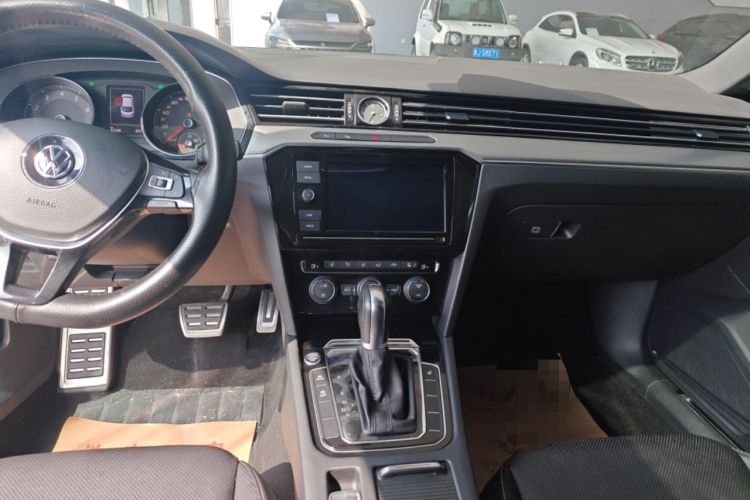 Used Volkswagen FAW-Volkswagen CC 2019 330TSI Glamour Edition China VI Audio And AC Panel