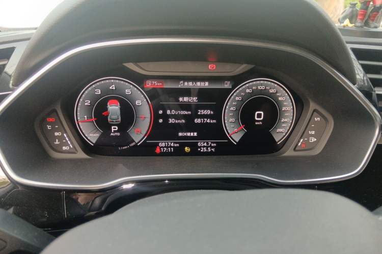 Used Audi Q3 2021 40 TFSI Fashion Dynamic Model