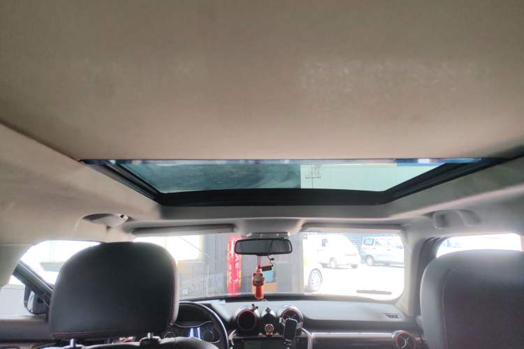 Used BAIC Off-Road BJ20 2016 1.5T CVT Prestige Edition Headliner