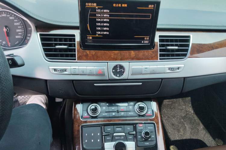 Used Audi A8 2012 A8L 45 TFSI quattro Comfort model
