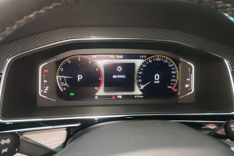 Used Volkswagen Tiguan L 2024 Outstanding Model 330TSI Automatic Two-Wheel Drive R-Line Dragon Glory Edition
