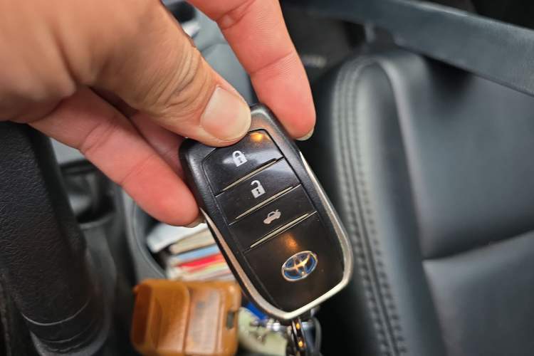 Used Toyota Levin 2018 Dual-Engine 1.8H GS-V E-CVT Prestige Version China VI Standard
