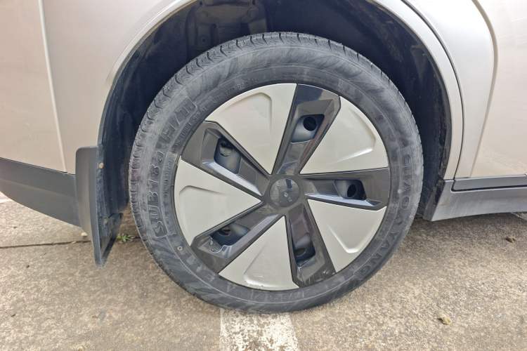 Used AION Y 2023 Plus 510 Enjoy Edition