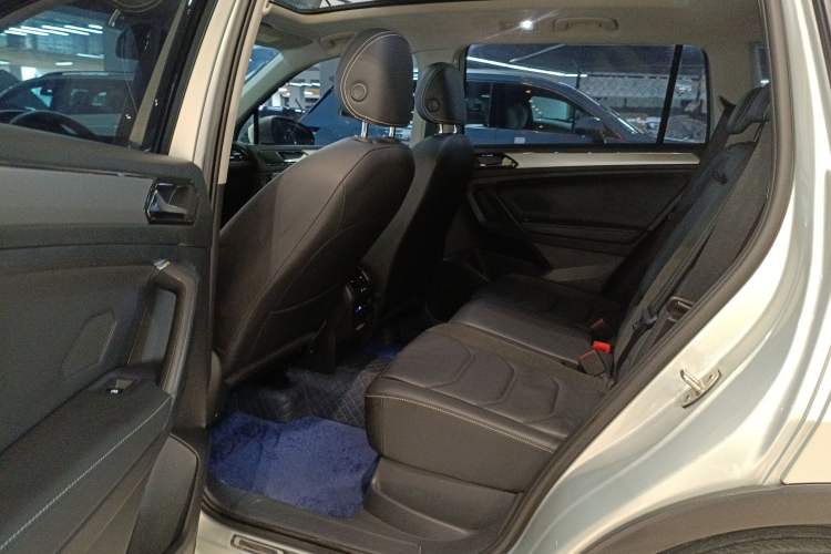 Used Volkswagen Tiguan L 2020 330TSI Automatic Two-Wheel Drive Panoramic Comfort Edition China VI Standard