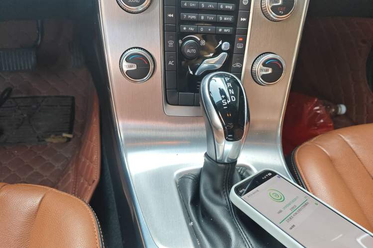 Used Volvo S60 2019 S60L Facelift T5 Intelligent Advanced Edition
