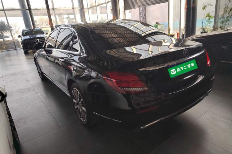 Used Mercedes-Benz E-Class 2018 Facelift E 200 L Exterior 2