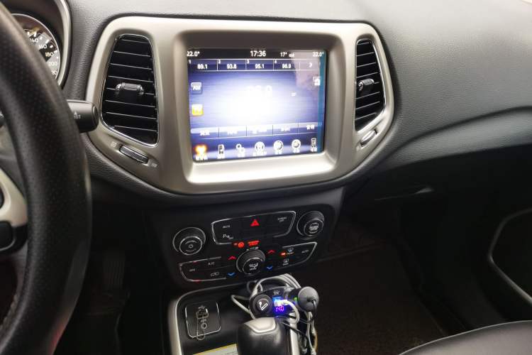 Used Jeep Compass 2017 200T Automatic Family Edition