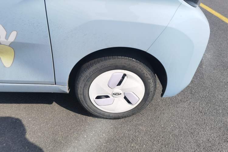 Used Chery QQ Ice Cream 2022 170km Sundae Phosphate Lithium-Ion
