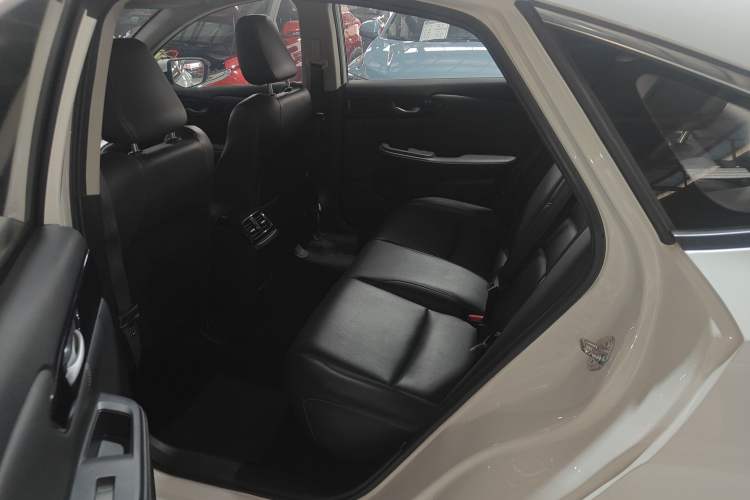 Used Honda Envix 2019 180TURBO CVT Enjoyment Edition China VI Left Rear Seat