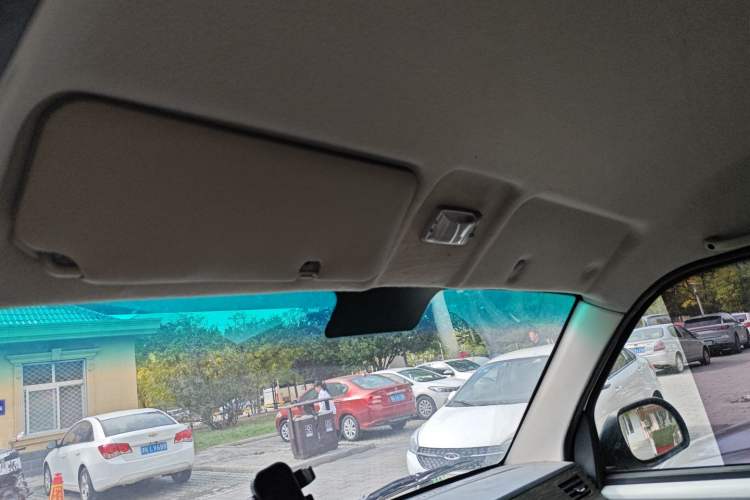 Used Jinbei Hiace X30 2023 1.5L Super-Enjoyment Van 2/5 Seats Non-Air-Conditioned Version SWC15M