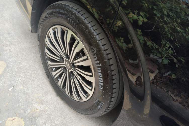 Used BYD Xia 2025 DM-i 1.5T 180km Beyond Edition
