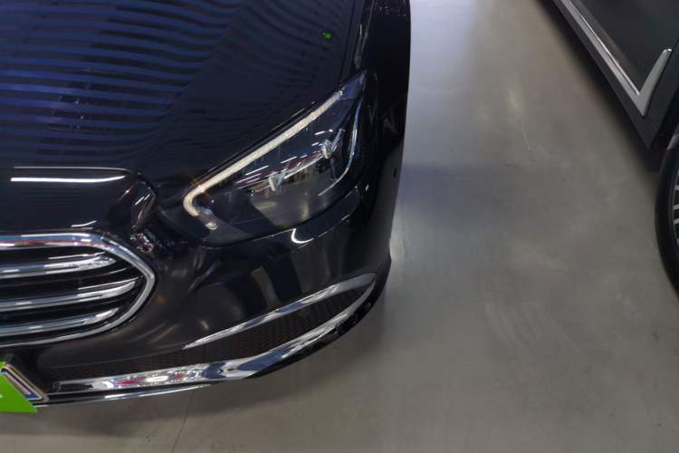 Used Mercedes-Benz E-Class 2023 Updated E 300 L Luxury Edition Left Front Headlight