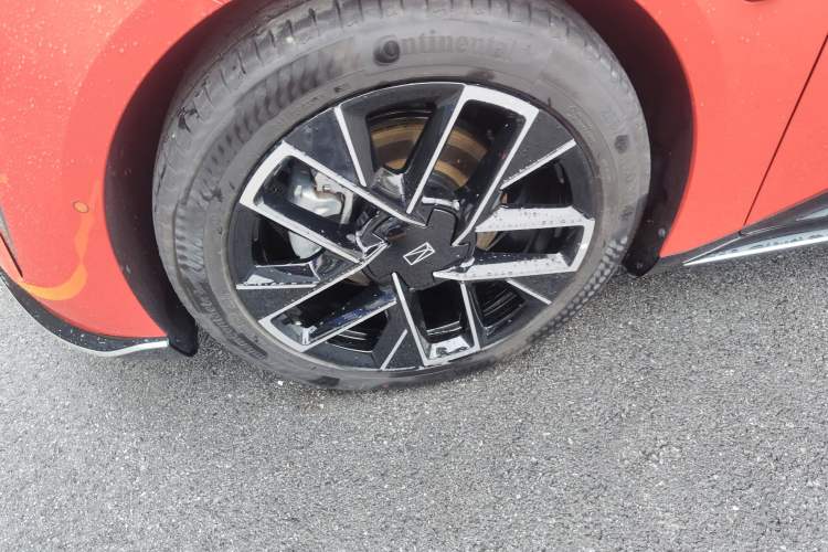 Used Avatr 06 2025 Pro Range-Extended Edition Exterior 1