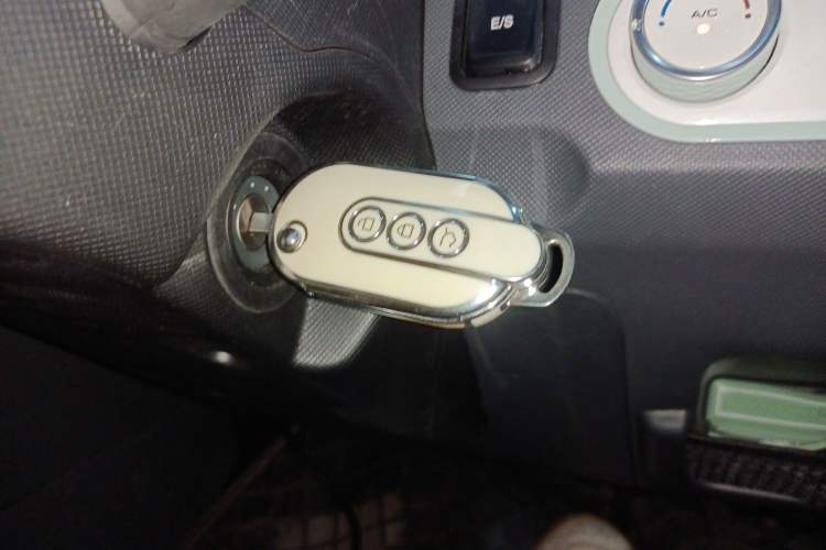 Used Wuling Hongguang MINIEV 2022 Macaron Premium Model – Lithium Iron Phosphate