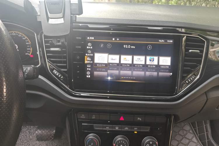 Used Volkswagen T-ROC 2022 280TSI DSG Two-Wheel Drive Comfort PLUS