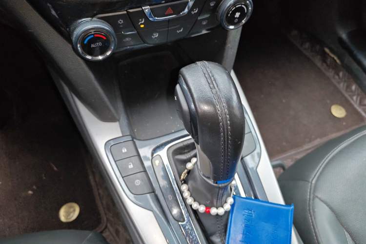 Used Chevrolet Malibu 2018 530T Automatic Luxury Edition Gear Lever