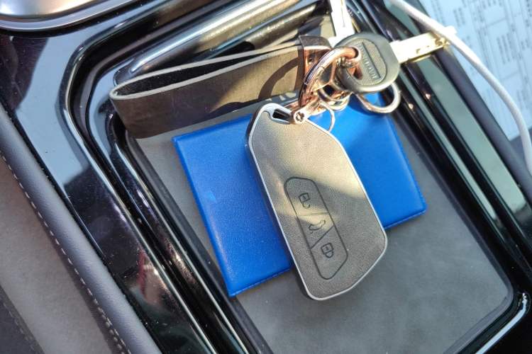 Used Volkswagen ID.4 CROZZ 2021 Long-Range Lite PRO Two-Wheel Drive Version