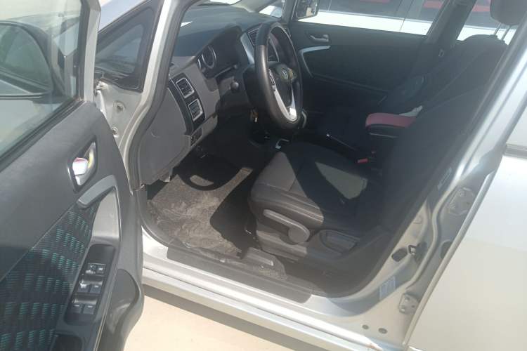 Used Suzuki Liana A6 2014 Hatchback 1.4L Manual Enjoyment Model
