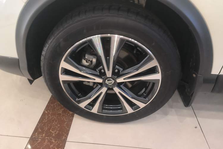 Used Nissan Qashqai 2022 2.0L CVT XV Premier Luxury Edition Exterior 4