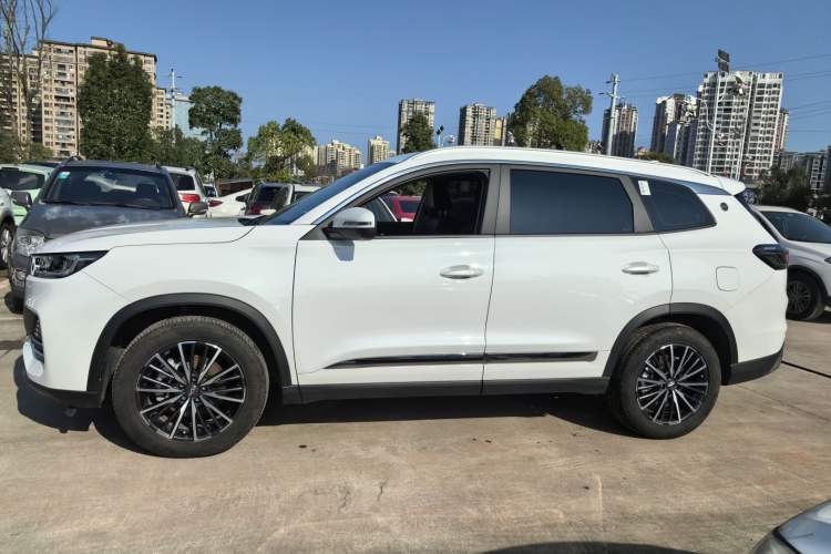 Used Chery Tiggo 8 2025 Excellence Edition 230 TCI Automatic Luxury Version 5 Seats