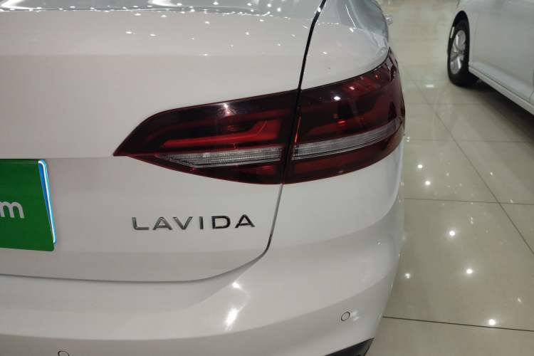Used Volkswagen Lavida 2023 Revised 1.5L Automatic DeYi Edition