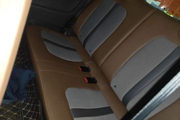 Used Wuling Hongguang MINIEV 2022 GAMEBOY 300km Enthusiast Model with Lithium Iron Phosphate Left Rear Seat