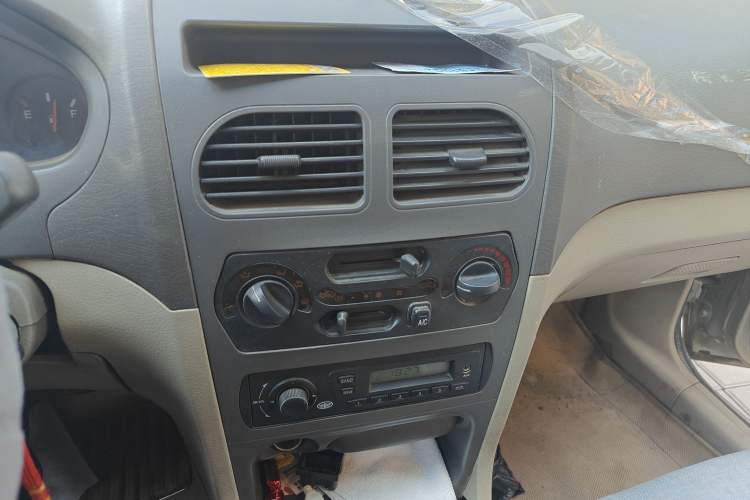 Used FAW Xiali 2011 A+ 1.0L Hatchback
