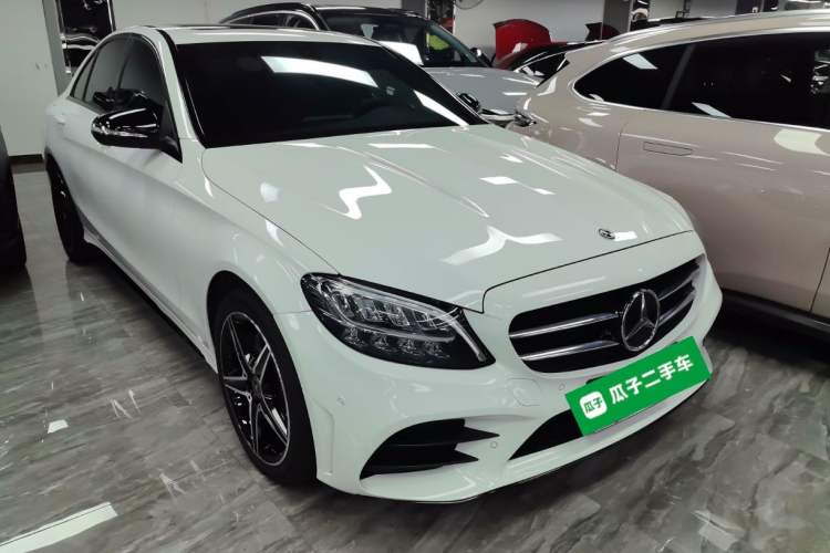 Used Mercedes-Benz C-Class 2020 Restyled C 260 Sport Edition Front Right 45 Deg