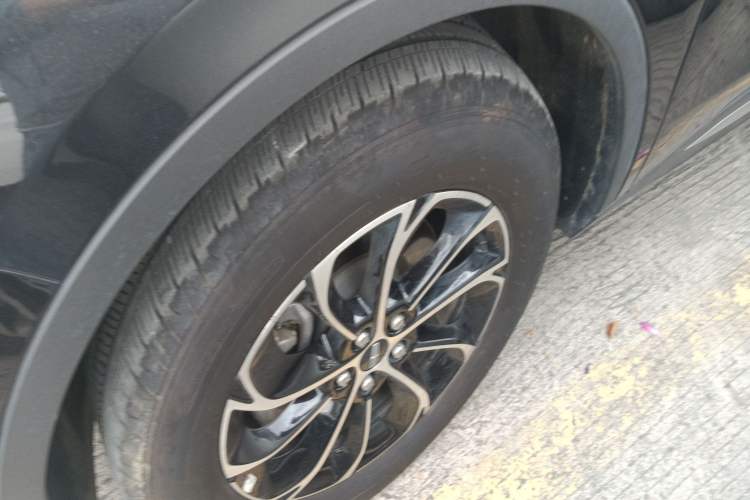 Used Lincoln Nautilus 2025 2.0T Four-Wheel Drive Luxury Edition Left Front Wheel Hub