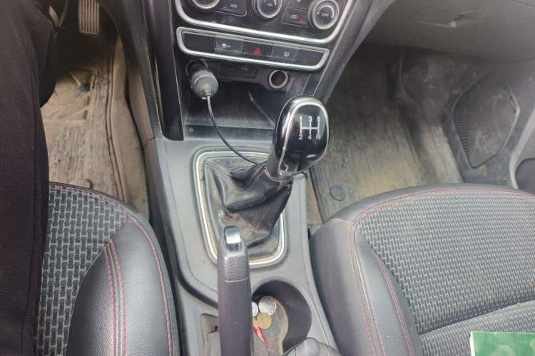 Used Chery Tiggo 3 2016 1.6L Manual ZhiShang Edition
