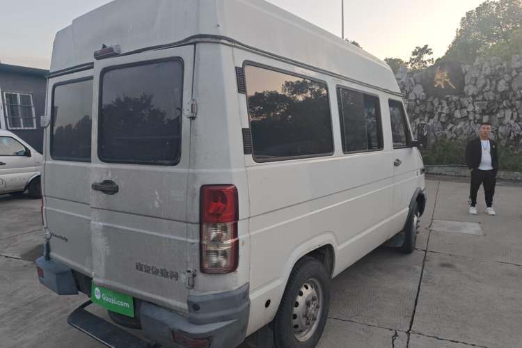 Used Iveco Daily 2014 2.5T-A35 NJ6484ACM47Z4
