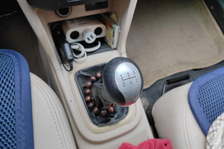 Used Chery Fengyun 2 2013 Hatchback 1.5L Manual Ruiyi Edition