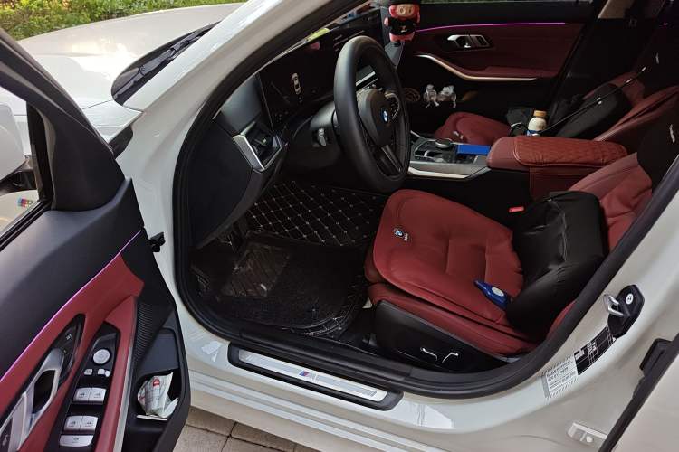 Used BMW 3 Series 2024 320i M Sport Package